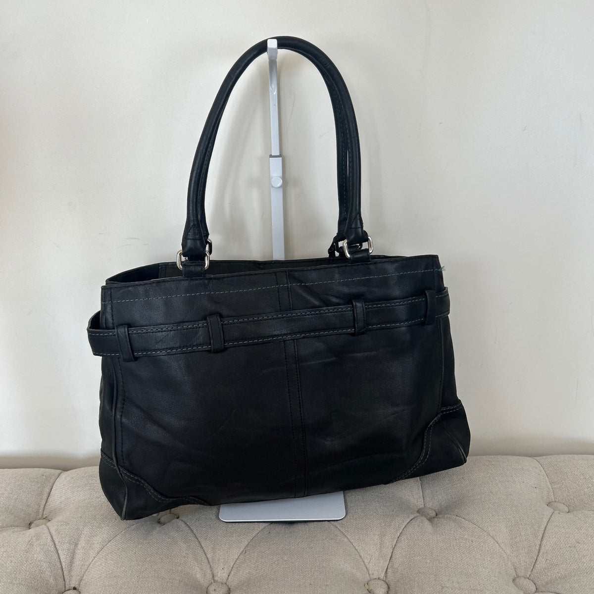 Coach Black Leather Silver Clip Hampton Shoulder Bag M050-8A71