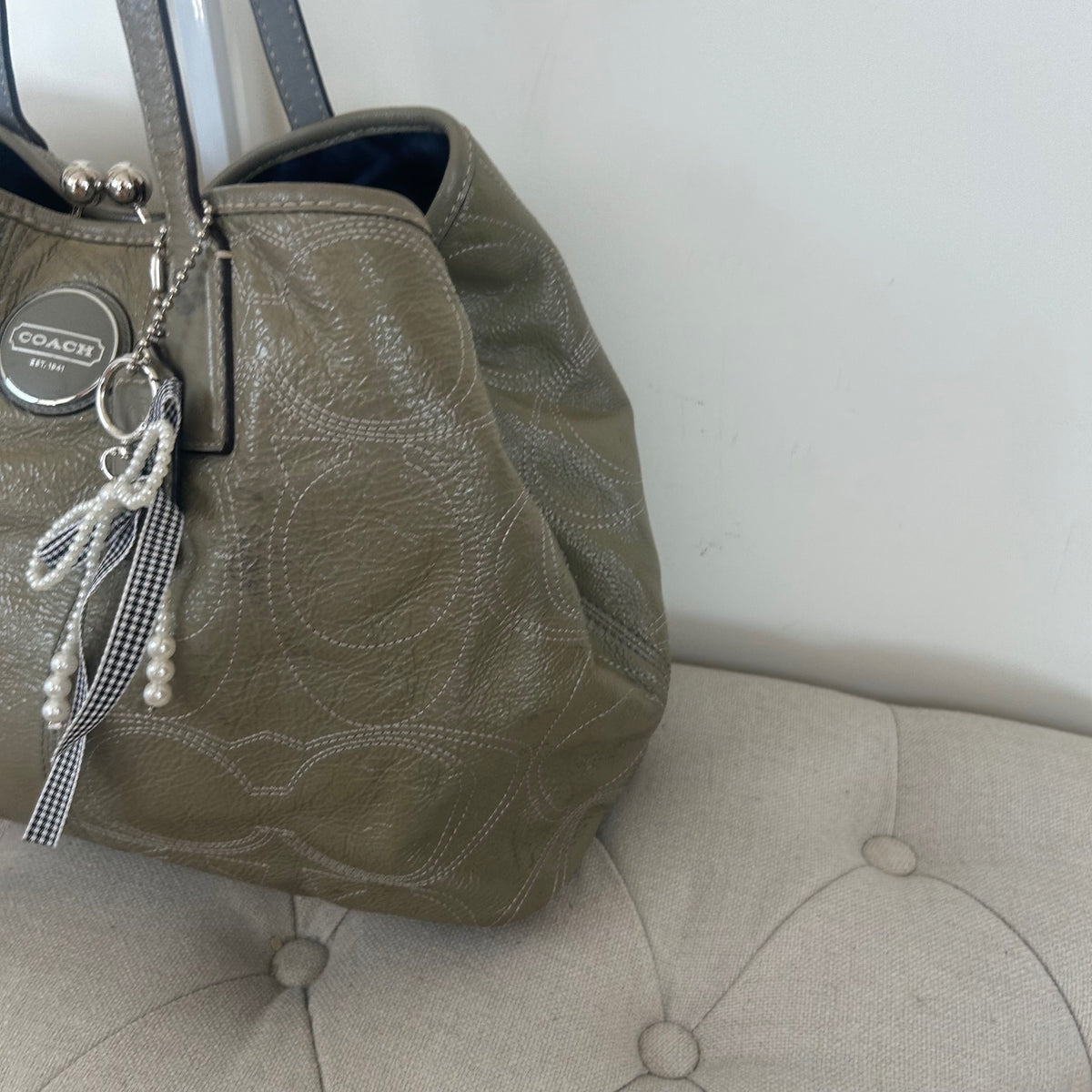 Coach Green Patent Kisslock 3 Compartment Shoulder Bag E1182-F15658