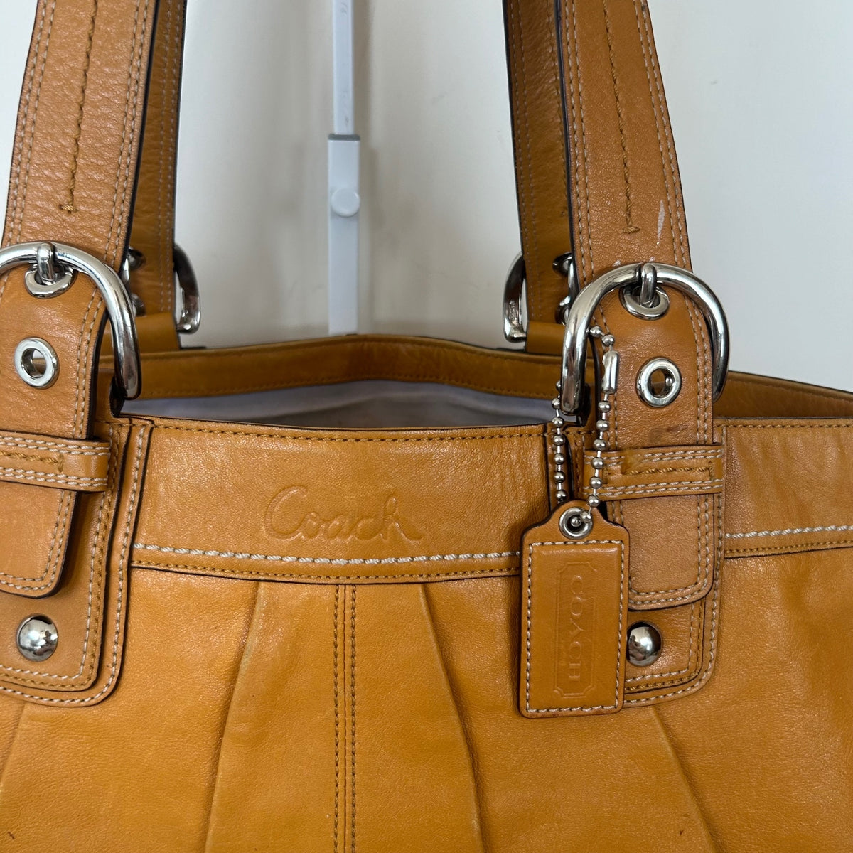 Coach Tan Large Leather Pleated Large Soho Shoulder Bag D1072-F13733