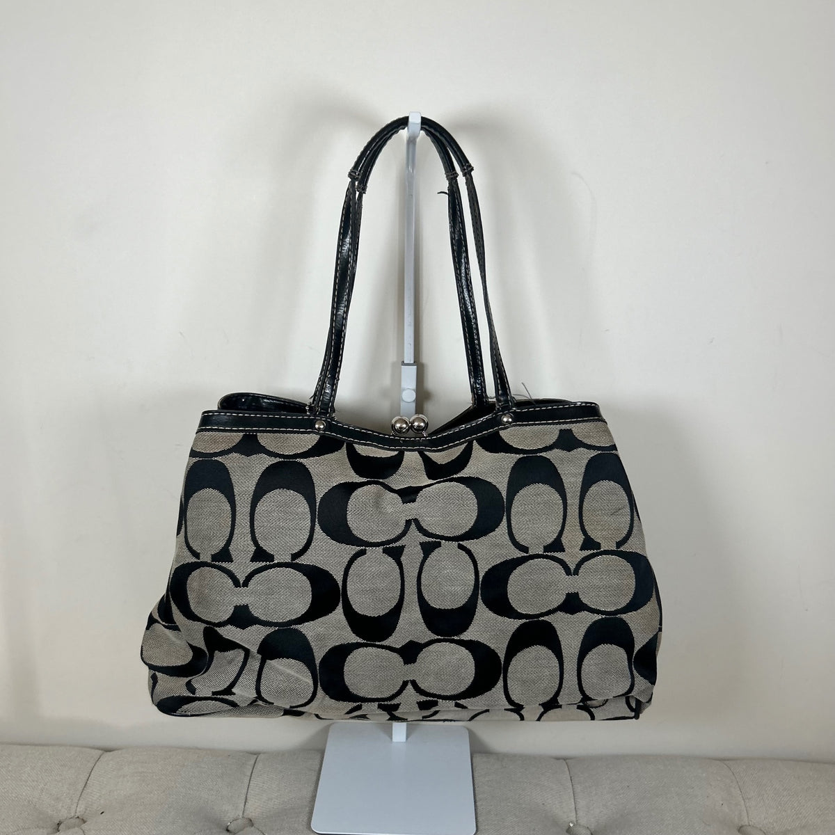 Coach Black Monogram Kisslock Middle 3 Compartment Shoulder Bag F1273-F19190