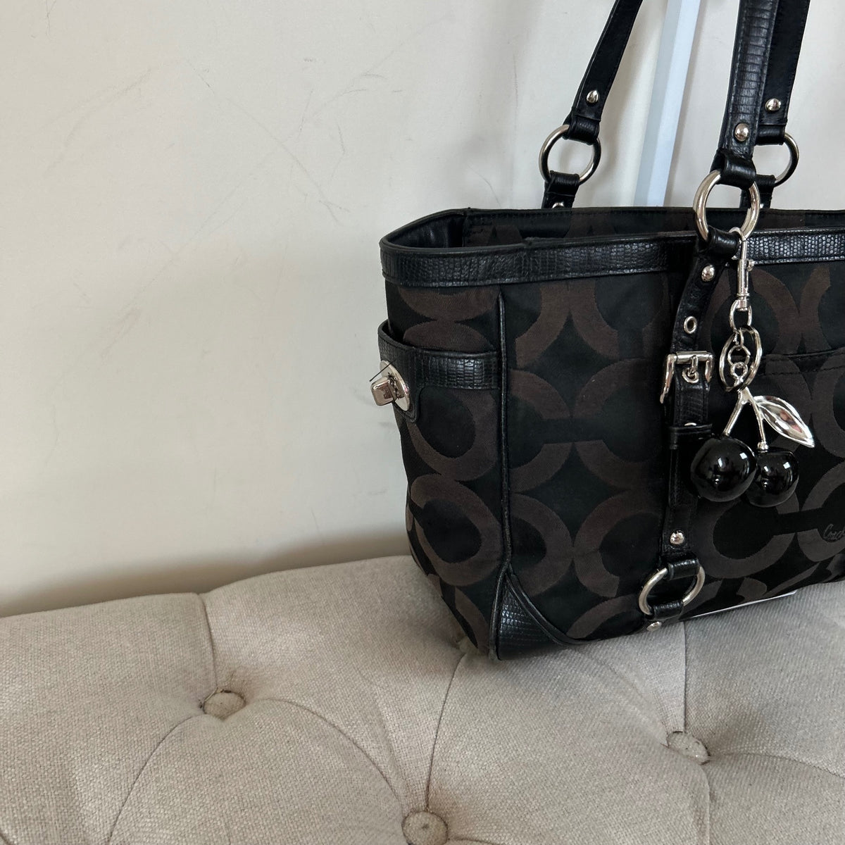 Coach Black Monogram Turnlock Tote Shoulder Bag E1394-19404M