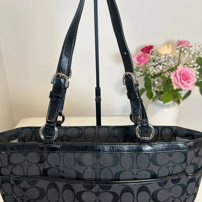 Vintage Black Signature Canvas Pleated Gallery Coach Bag D1160-F17726