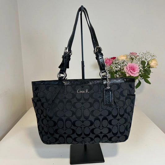 Vintage Black Signature Canvas Pleated Gallery Coach Bag D1160-F17726