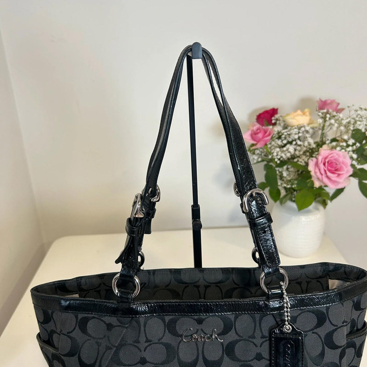 Vintage Black Signature Canvas Pleated Gallery Coach Bag D1160-F17726