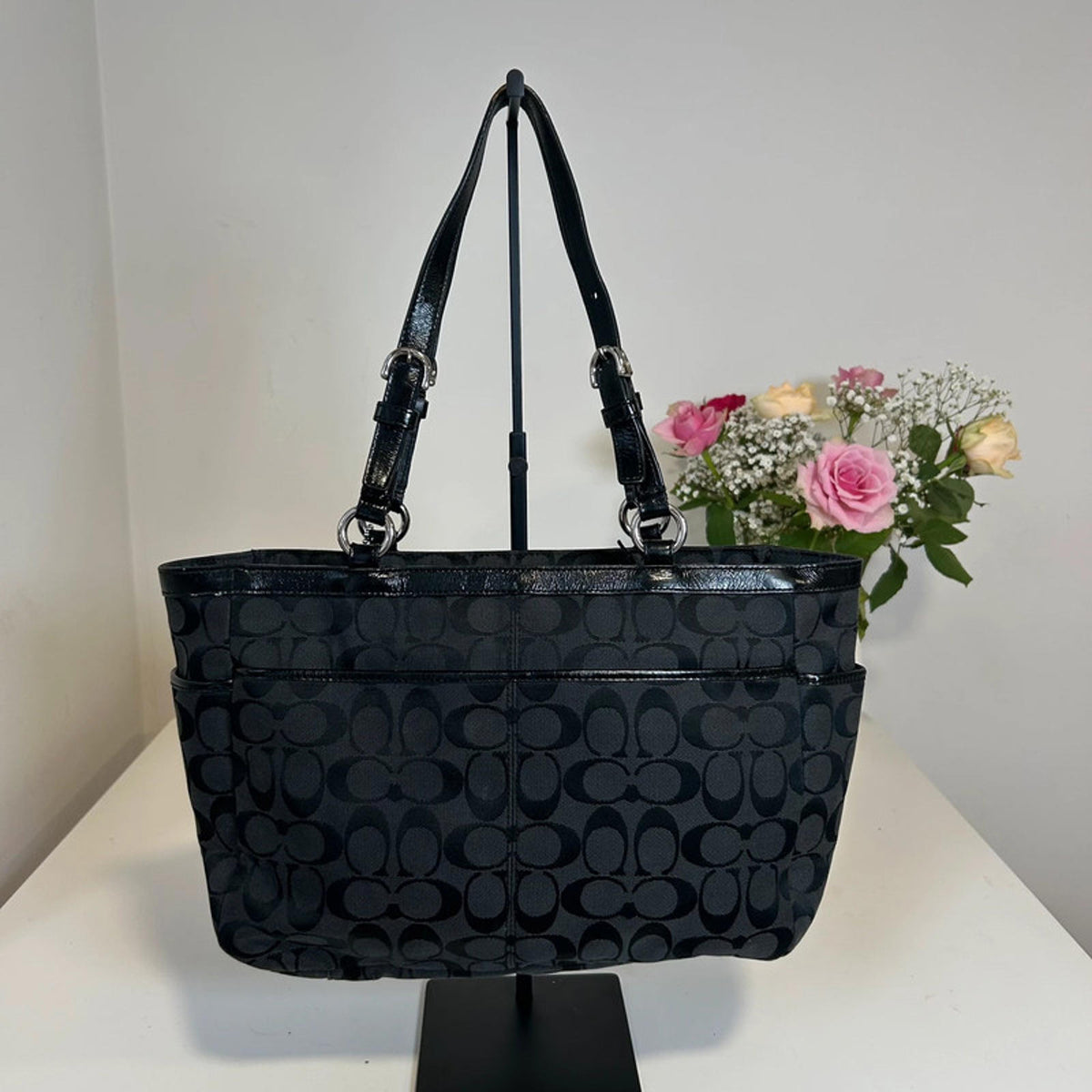 Vintage Black Signature Canvas Pleated Gallery Coach Bag D1160-F17726